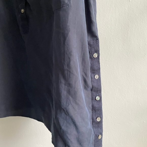 Navy blue silk top from Calypso. - Picture 6 of 6